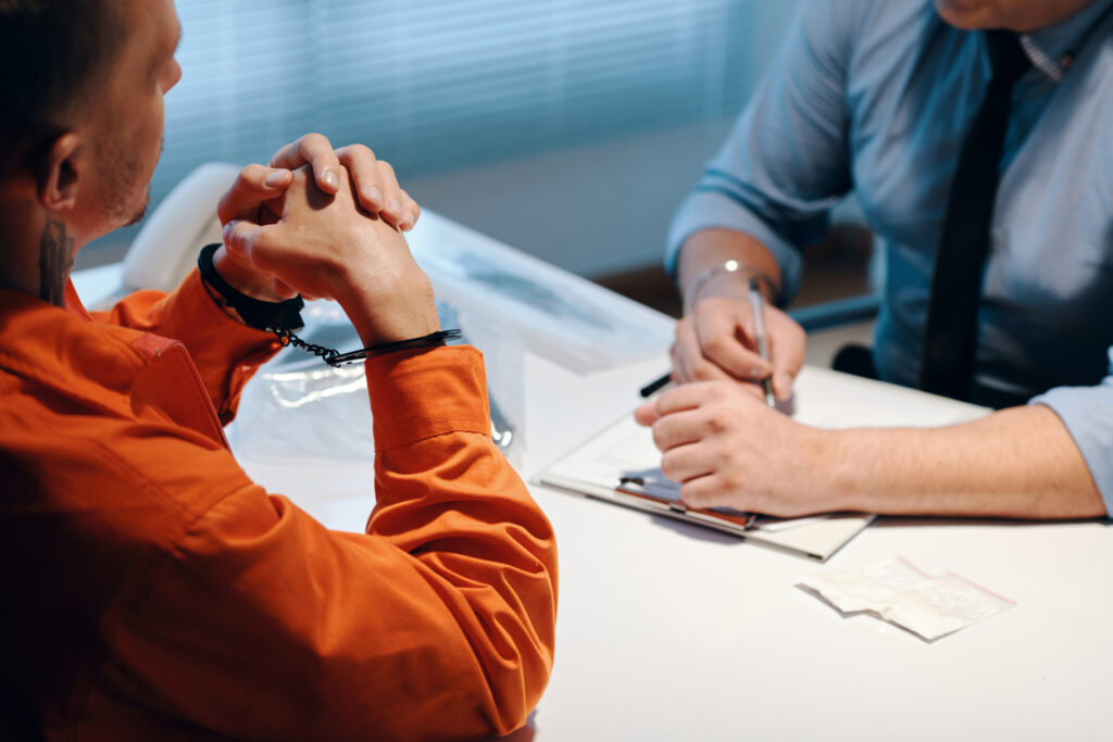 Theft Lawyers in Tampa Navigate First-Time Charges